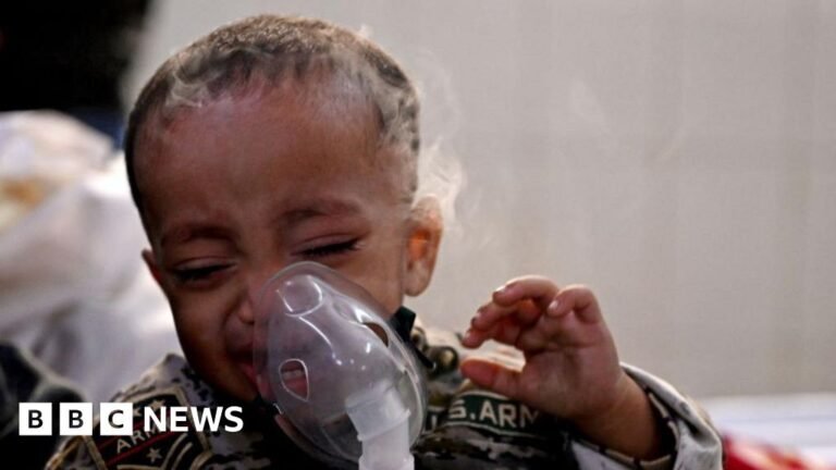 Children are the main victims of the poisonous air in the Indian capital.
