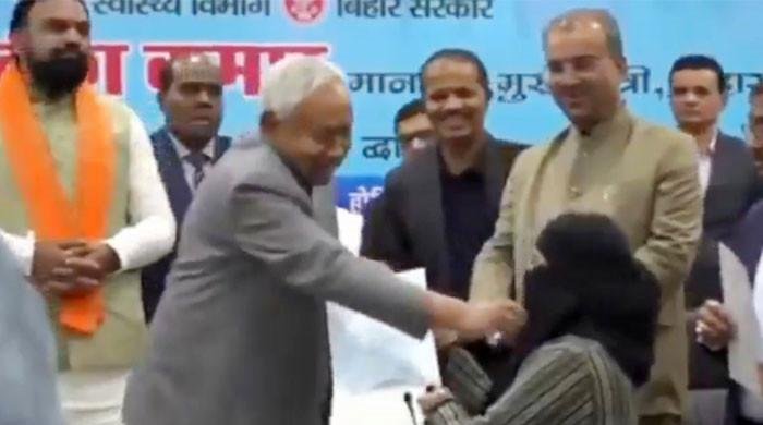 Indian CM pulls down Muslim woman’s hijab at official event