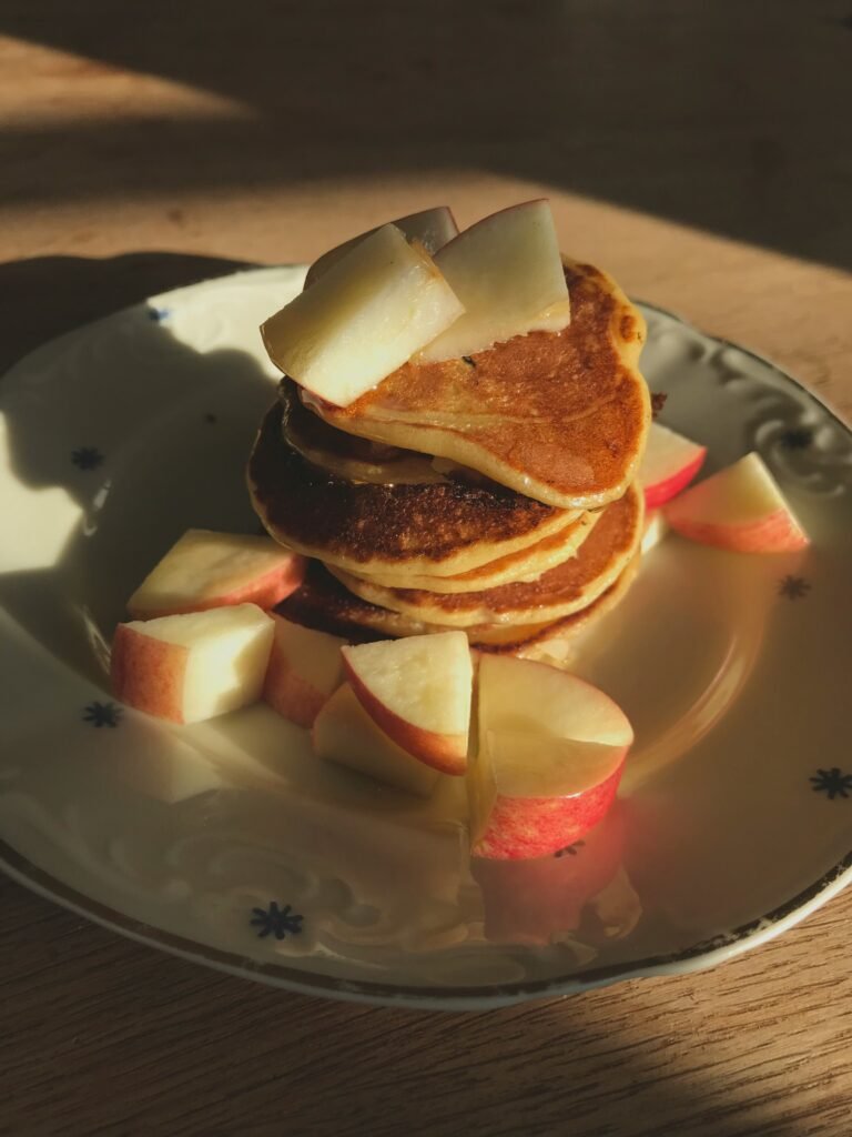 pancakes-with-apples